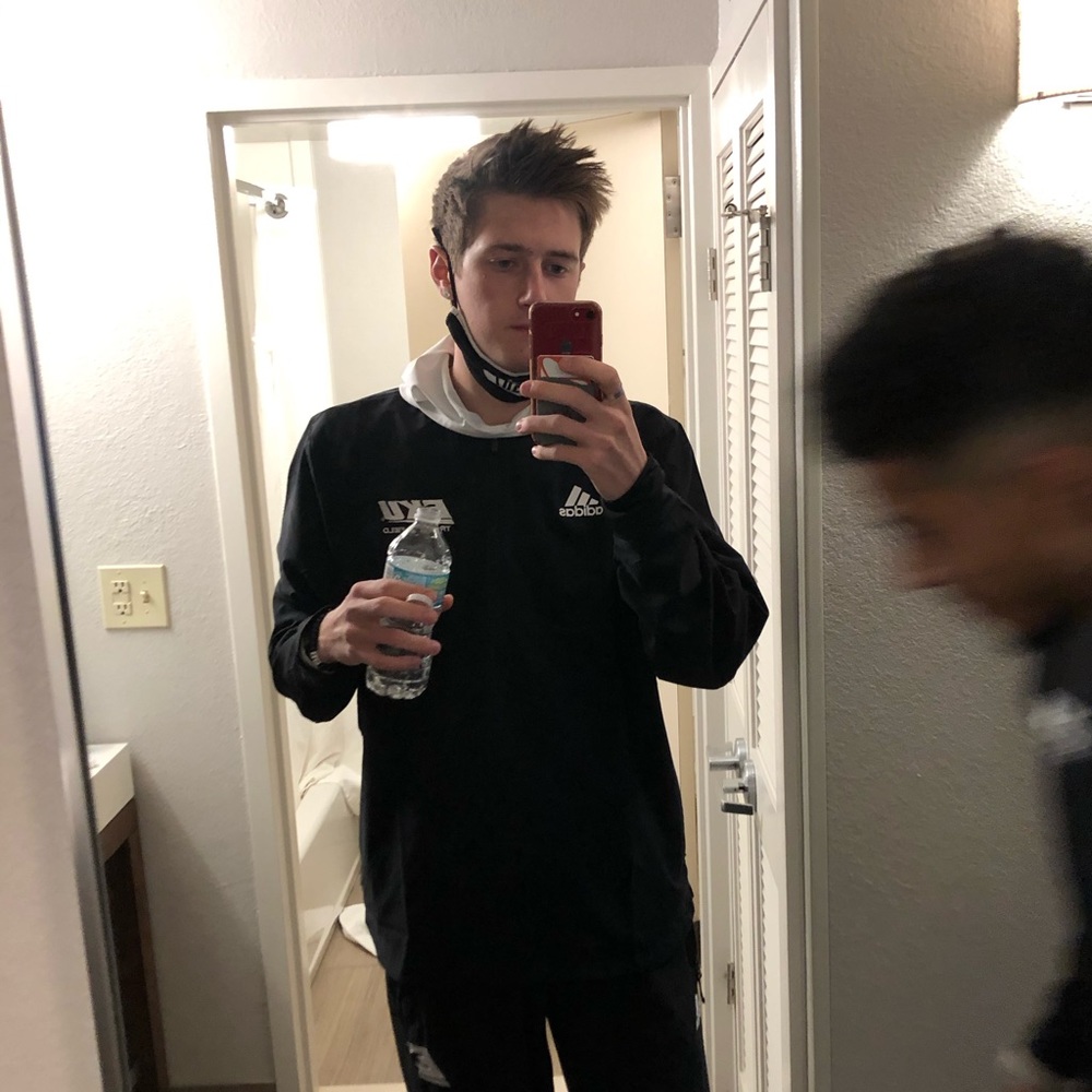 Meet your Posher, Keeton